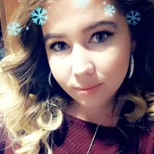 Meet your Posher, Alicia